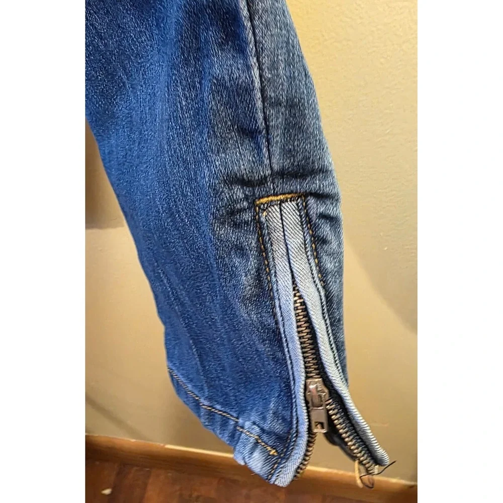 CJ Banks Women 20W Blue Denim Ankle Zip Cropped Jeans Plus Size Medium Wash - Picture 3 of 5